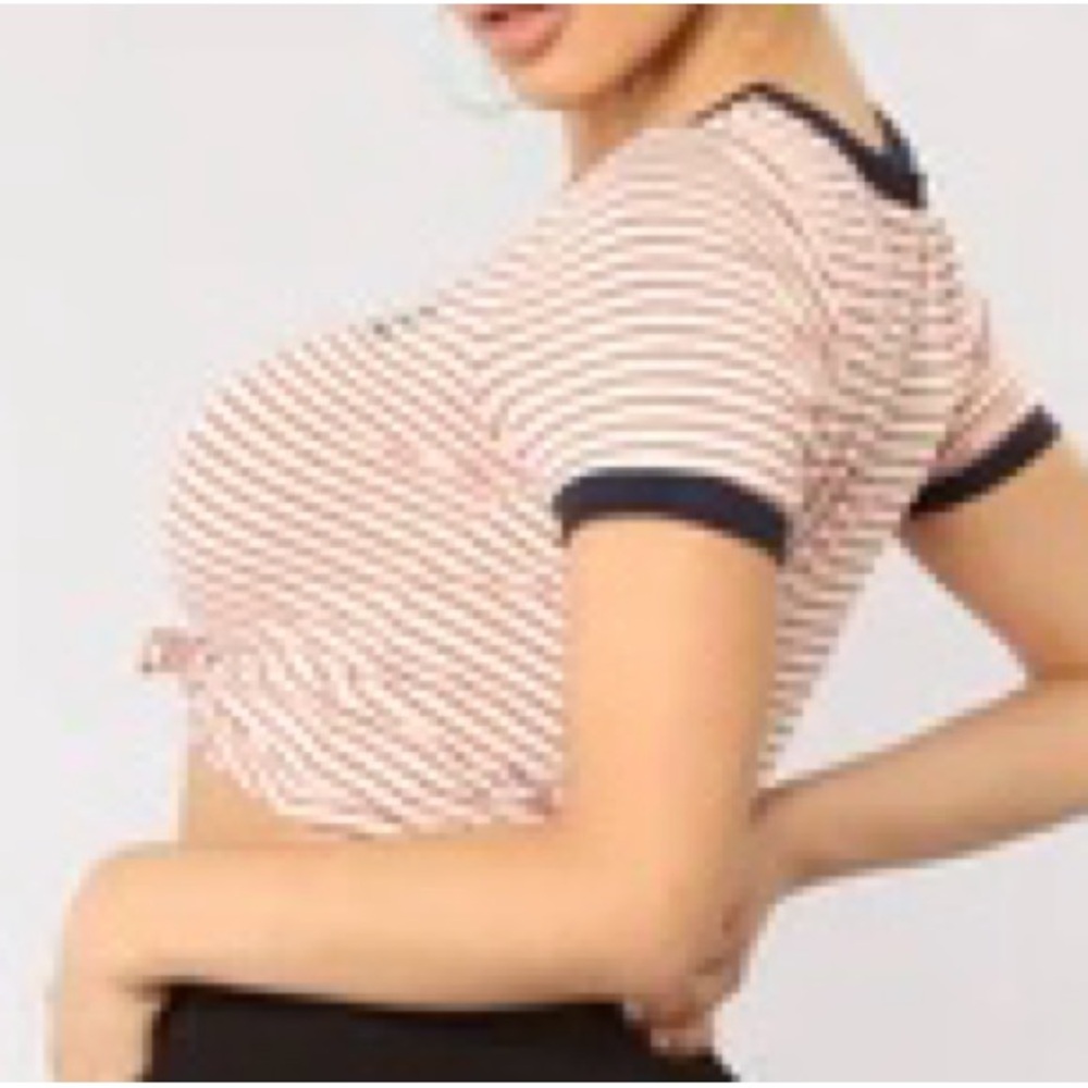 Fashionnova Baby Girl Tie-up Crop Top 👚 - Picture 3 of 8
